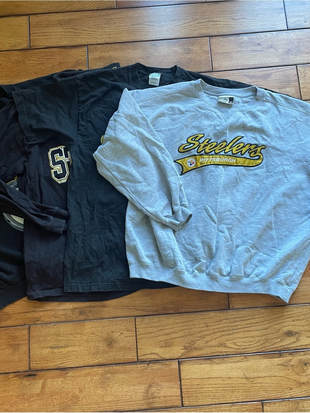 Vintage Pittsburgh Steelers bundle 4 shirts